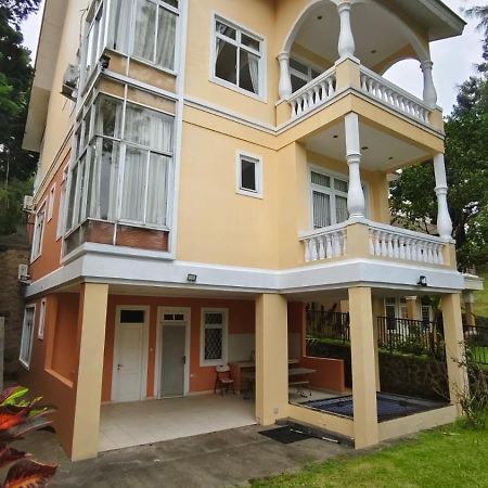 Diyar Villas Puncak M4/12 エクステリア 写真