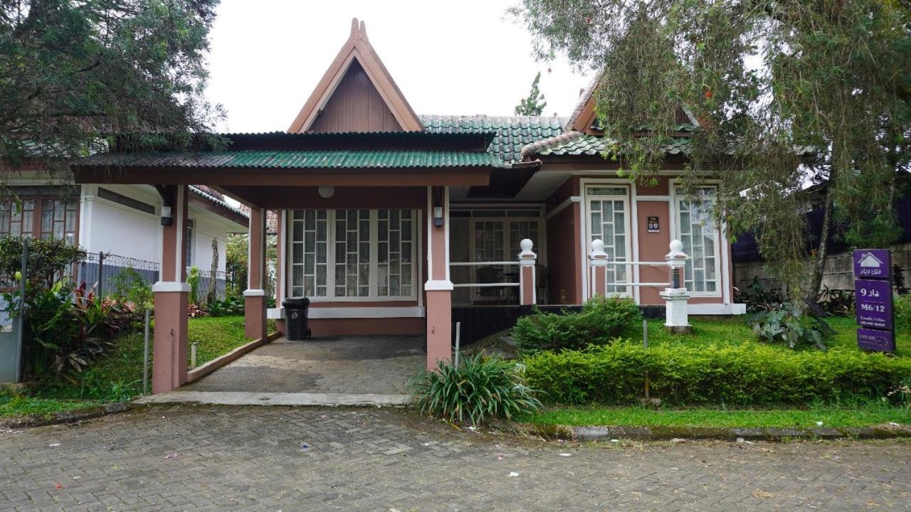 Diyar Villas Puncak M4/12 エクステリア 写真