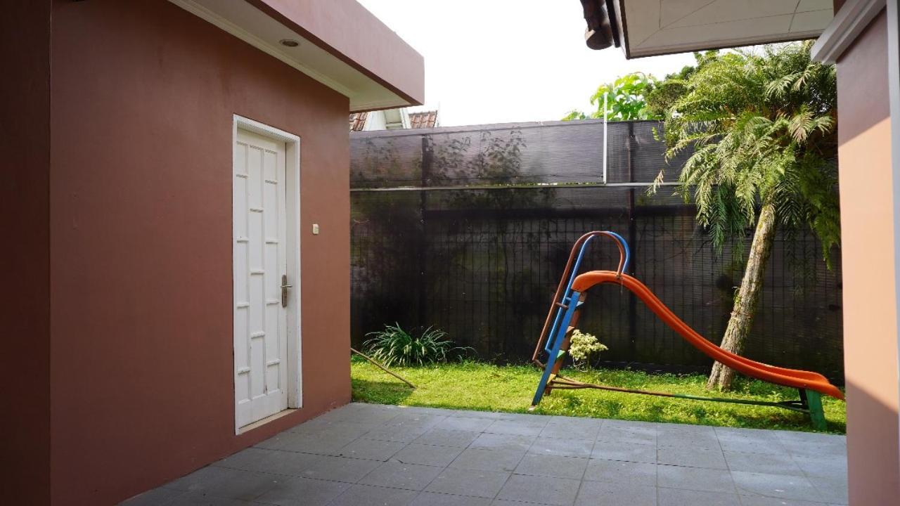 Diyar Villas Puncak M4/12 エクステリア 写真