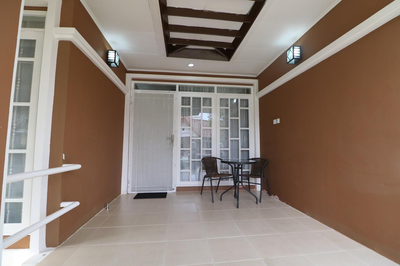 Diyar Villas Puncak M4/12 エクステリア 写真