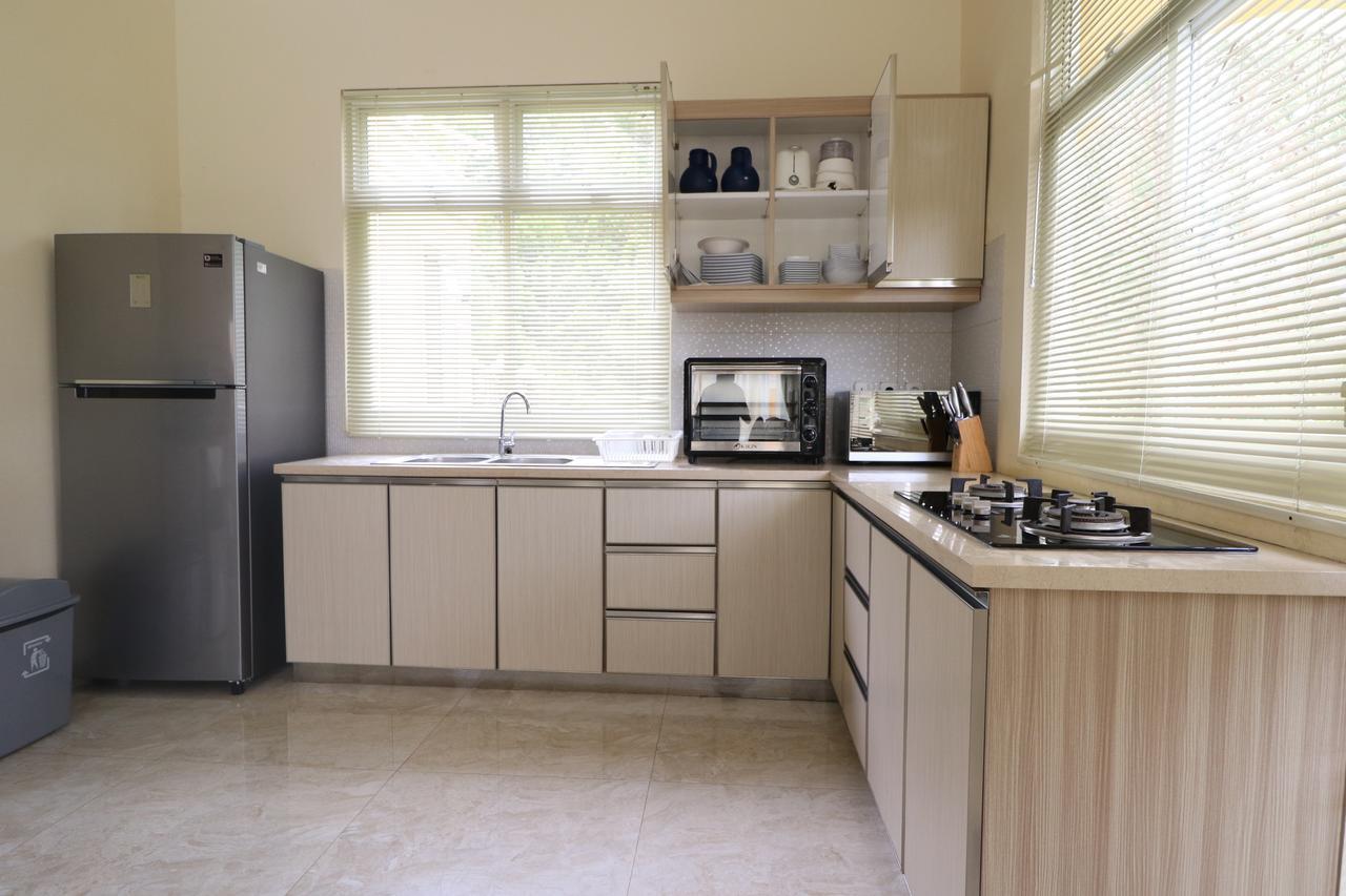 Diyar Villas Puncak M4/12 エクステリア 写真
