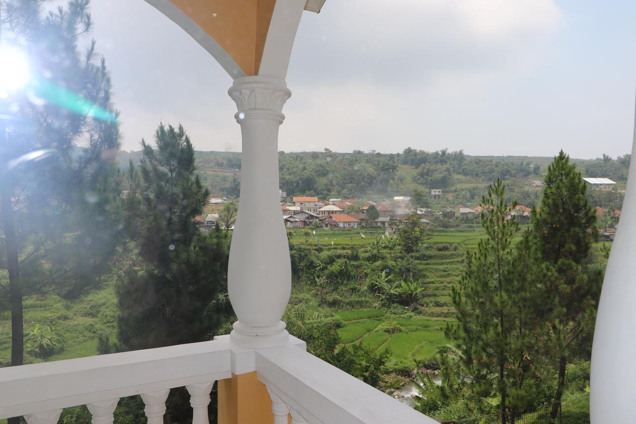 Diyar Villas Puncak M4/12 エクステリア 写真