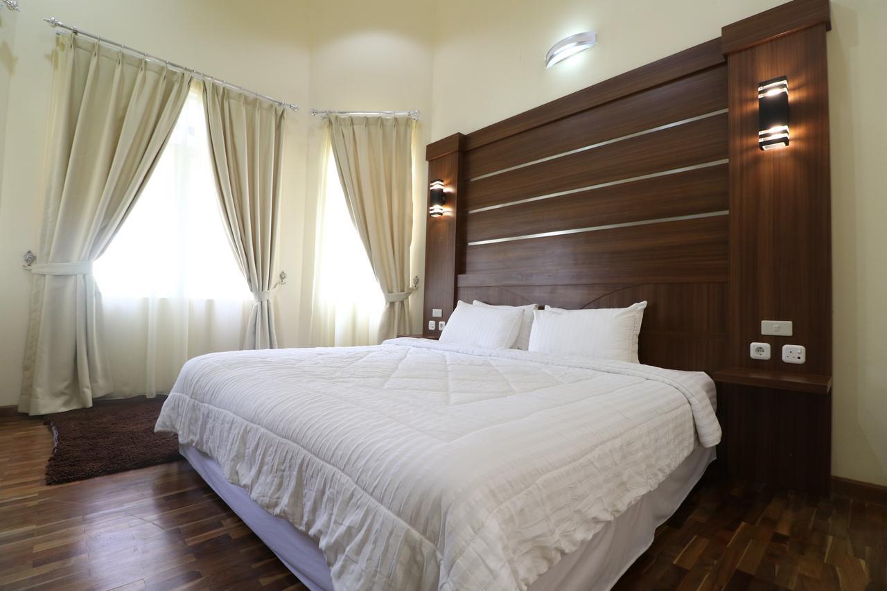 Diyar Villas Puncak M4/12 エクステリア 写真