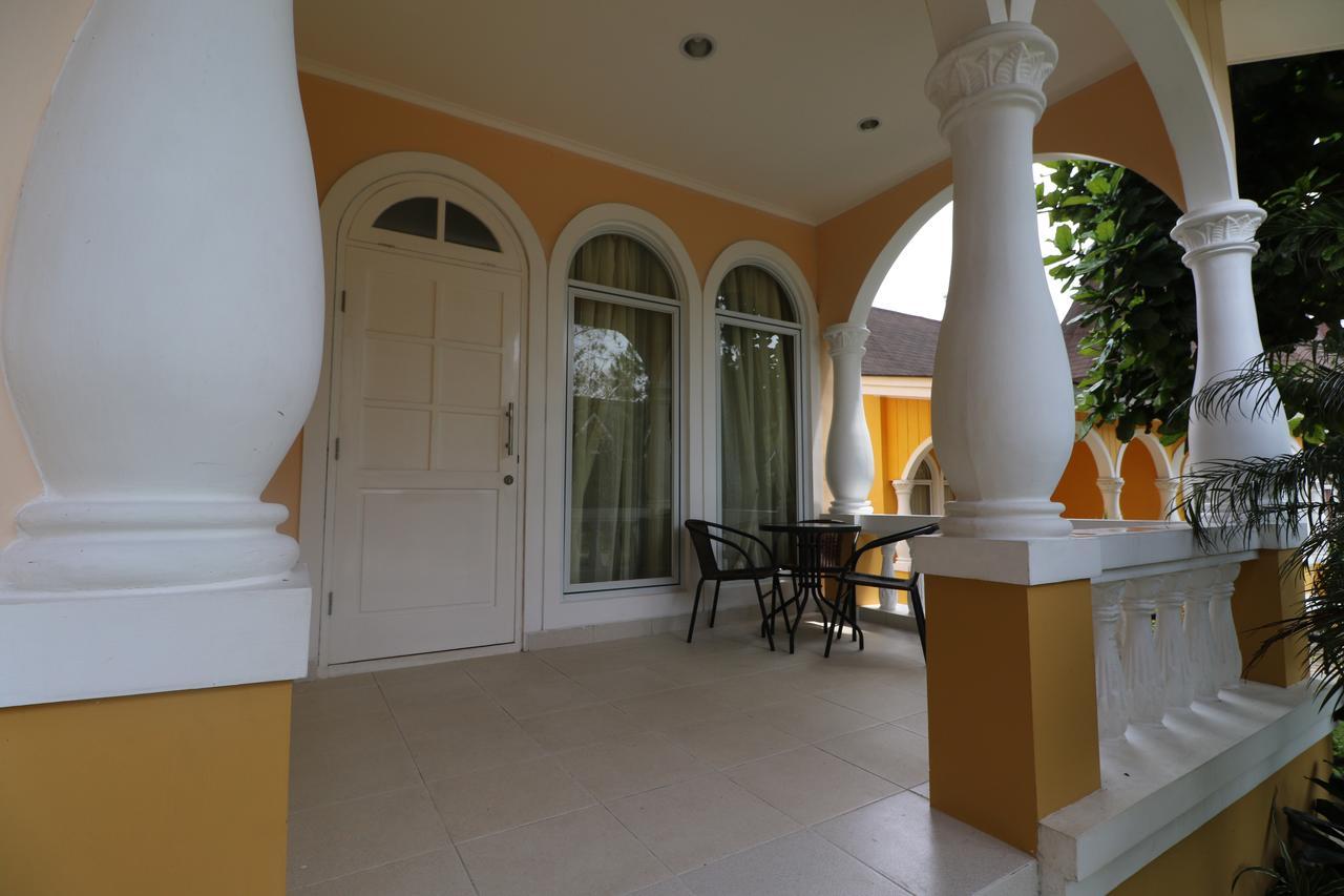 Diyar Villas Puncak M4/12 エクステリア 写真