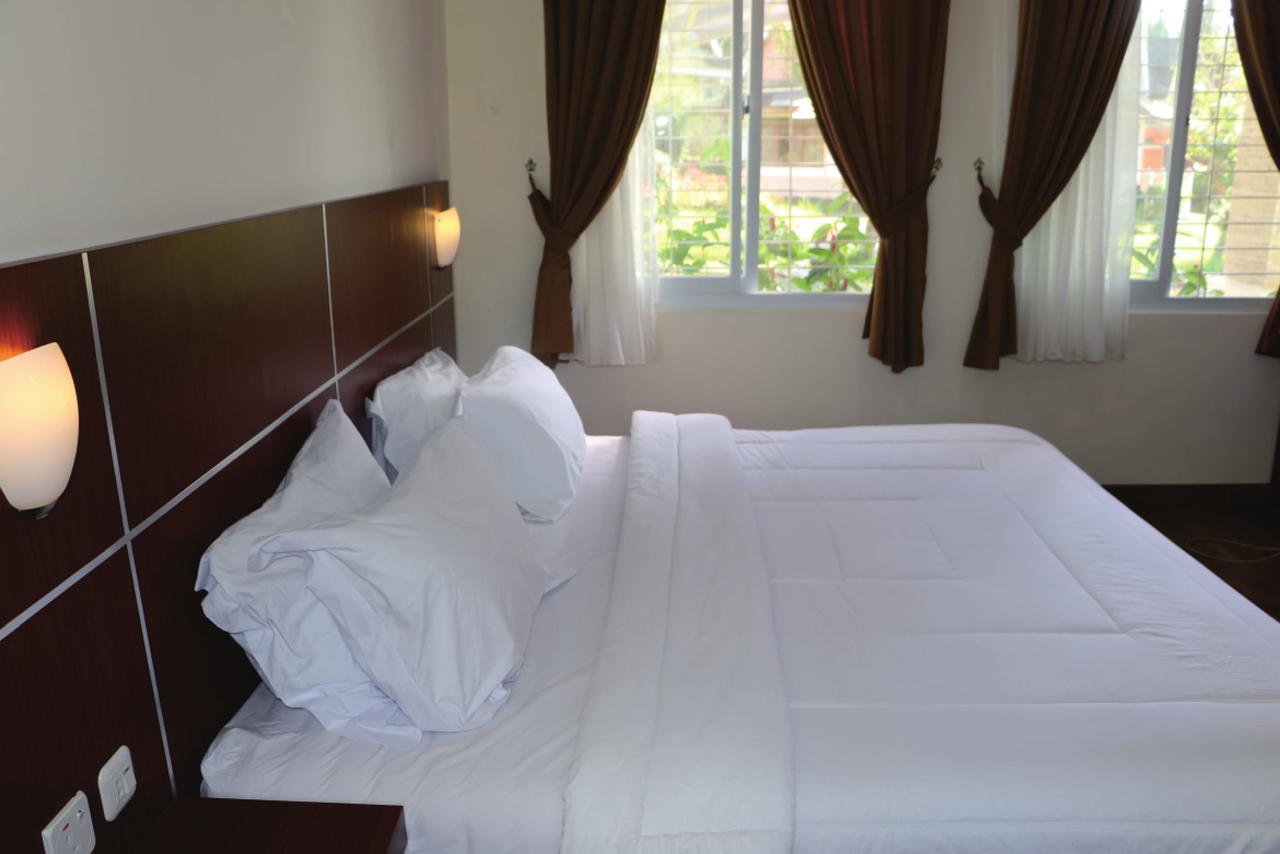Diyar Villas Puncak M4/12 エクステリア 写真