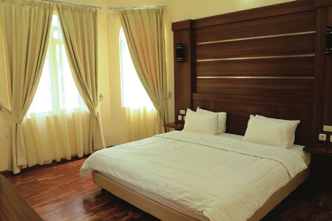 Diyar Villas Puncak M4/12 エクステリア 写真